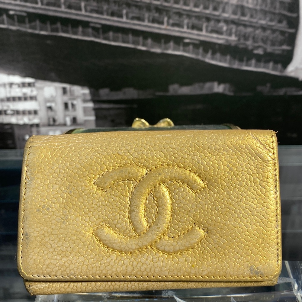 Authentic Chanel CC Caviar Key case - Picture 6 of 16